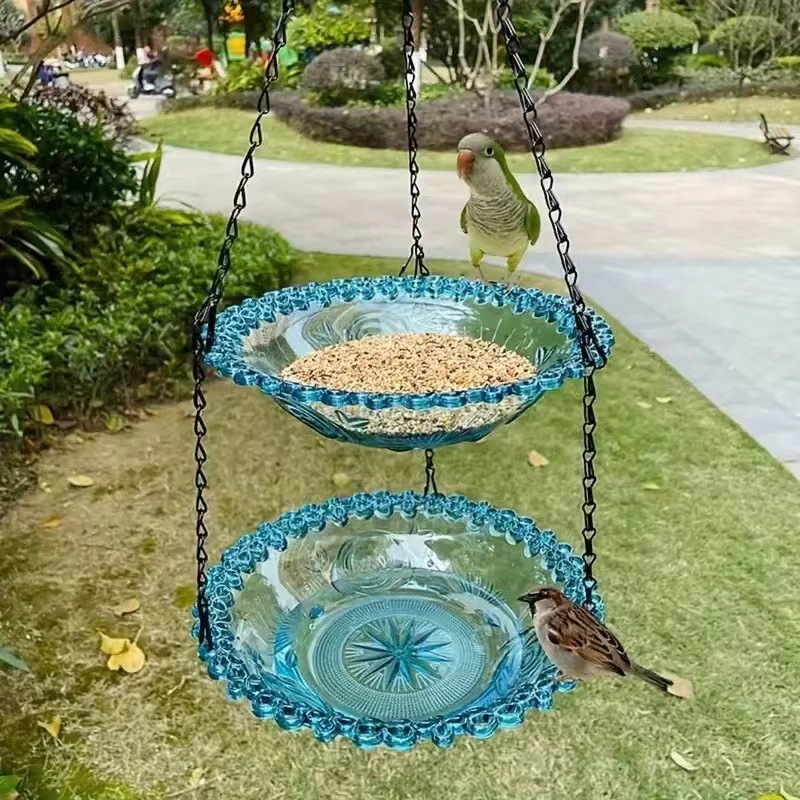 🐦🌧️Krmítko pre vtáky vo vintage štýle s kúpeľkou - možno zavesiť kamkoľvek, ľahko sa plní. Priláka drozdy a modrinky. Ideálne pre milovníkov prírody. 🏡✨